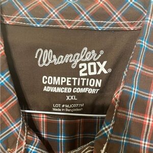 Wrangler 20X Men's Blue and Brown Plaid Shirt